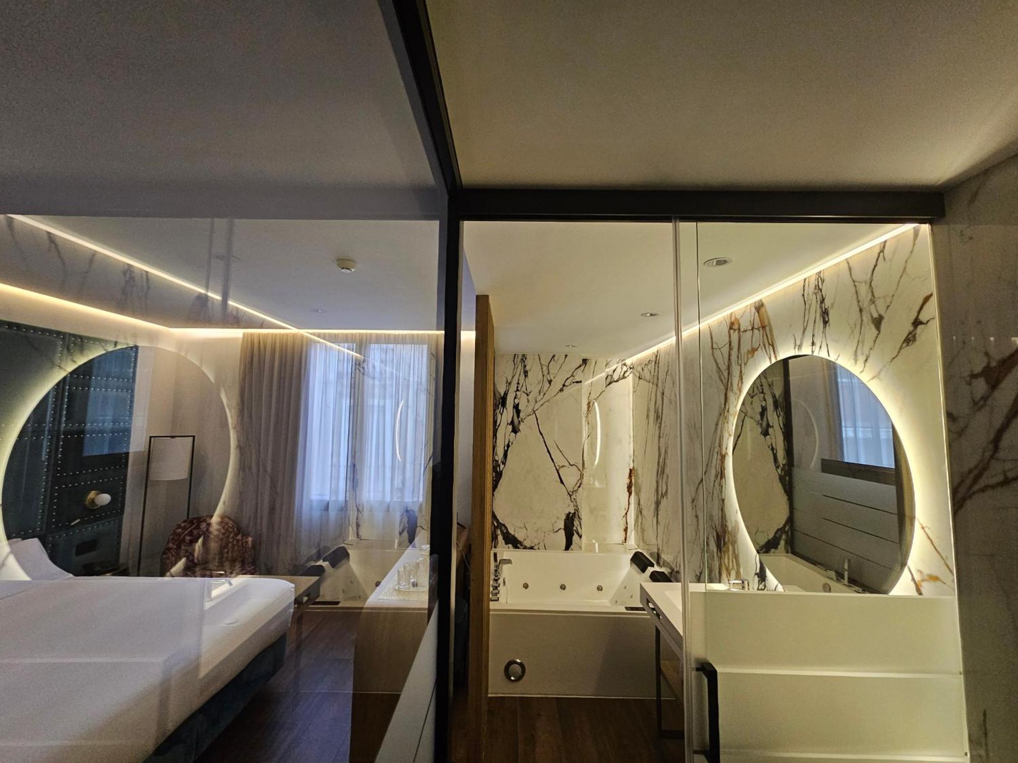 Hotel Las Tres Campanas باداخوز المظهر الخارجي الصورة